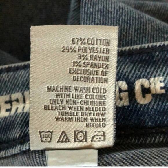 American Rag Cut-Off Ankle Jeans Sz 9 - Picture 6 of 6